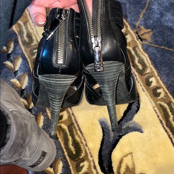 Tory Burch heels - Picture 3 of 5